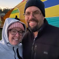 Can a 25A charger power a 60L Stayzcool fridge?