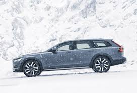 2020 Volvo V90 Cross Country