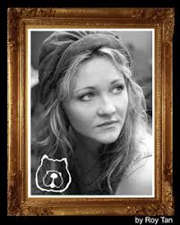 PHOTOGRAPHER ROY TAN