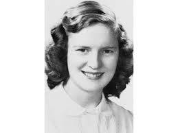 Lily Bragg's Instagram, Twitter & Facebook