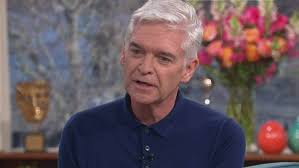 Phillip schofield gives an exclusive interview to the sun and their journalists are very supportive of his brave decision. Tv Presenter Phillip Schofield I Knew I Was Gay When I Married Stuff Co Nz