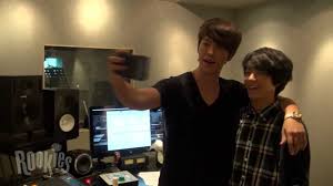 Bakatnya di industri hiburan memang sudah terasah sejak dini. Smrookies Jeno ì œë…¸ With Donghae Self Cam Youtube