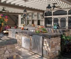 Are You Looking To Give Your Kitchen A Modern Makeover Here Are 20 Stunning Stone Ki Stone Kitchen Design Outdoor Kitchen Design Outdoor Kitchen Design Layout