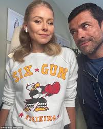 Maybe you would like to learn more about one of these? Kelly Ripa 49 Gives Her Instagram Followers A Month By Month Guide To Her Grey Roots Progression Daily Mail Online
