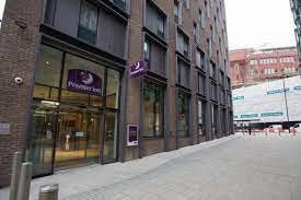 Exit tower hill tube station towards tower gateway dlr. Premier Inn London City