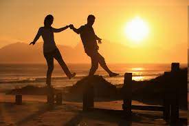 Die waagefrau ist elegant, feminin, lebenslustig und zärtlich. Welches Sternzeichen Passt Zu Waage Brigitte De