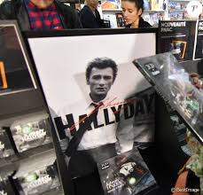 Il aurait ainsi informé laeticia de son projet lors de son passage à. Johnny Hallyday Un Juteux Business Posthume Des Millions Rapportes Purepeople