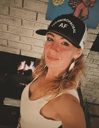 Peri AF (sorry mom!) And stepping even more fully into my most healed,  whole, lit-up self. Nothing like adversity (inner + outer). Tension (inner  + outer) Break-ups (inner + outer) Deaths (inner +