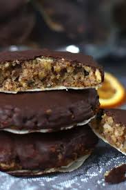 Saftige Elisenlebkuchen Ohne Mehl Maria Es Schmeckt Mir Elisenlebkuchen Lebkuchen Backen Backideen