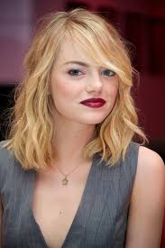 37 Emma Stone Hairstyles To Inspire Your Next Makeover Medium Length Hair Styles Medium Hair Styles Emma Stone Hair