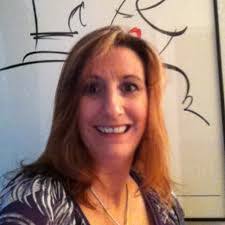 Kelly Streeter's Instagram, Twitter & Facebook