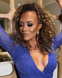 Who's checking in and who's checking out of the #LoveHotel? Find out  tonight at 9p only