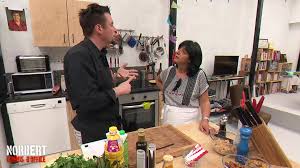 Replay Norbert Commis D Office Nathalie Et Sa Cuisine Au Micro Onde Florian Et Sa Normandiflette Du 6ter