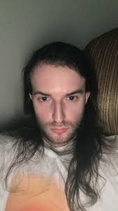 I am single from USA 🇺🇲🇺🇲 i need a Boyfriend .