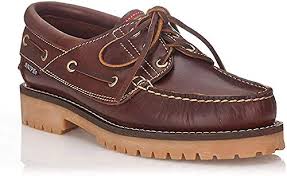 Aunque fueron creados para caminar por las cubiertas de los barcos, a día de hoy no es necesario disponer de un barco para poder disfrutar de este calzado. Amazon Es Nauticos Zapatos Planos Zapatos Y Complementos