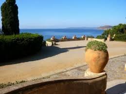 Jardins Du Rayol Le Jardin Des Mediterranees Paysage Mediterraneen Parcs Parc Et Jardin