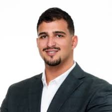 I'm excited to announce that I have officially started a full-time  Corporate Internship with Zeno Group, a global public relations agency. The  DJE Holdings Company offered me a position at their NY… |