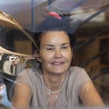 Makeup-free Janice Dickinson, 68, hits gym with husband after reality show  accident