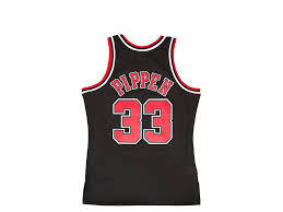 He played 17 seasons in the national basketball association (nba), winning six nba championships with the chicago bulls. Mitchell Ness Chicago Bulls Scottie Pippen Swingman Jersey 2 0 1997 1998 Topperzstore De