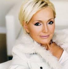 A ty se ptas co ja (the winner takes it all) live. Helena Vondrackova Photo