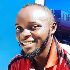 Beautiful Chelsea fans @Akuah Do follow her please