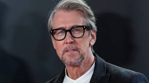 Un actor de "Succession" chocó contra una pizzería en Hollywood