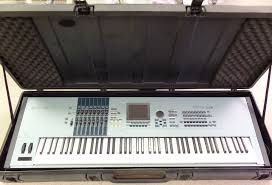 On our list of the best 88 key keyboard models on today's market, we share information about seven different products. Yamaha Motif Xs8 Production Workstation Synthesizer 88 Key Keyboard Skb Case