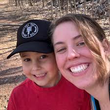 Hey parents! Talk to me about those age appropriate chores for your kiddos?  I have a 6 year old (and 2yo) and other then making sure she keeps her room  clean, puts