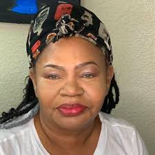 Start your day with this refreshing and healthy pineapple and oatmeal  smoothie! 🍍✨ This recipe is not only delicious but also traditionally used  to support digestion and give you lasting energy throughout