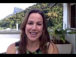 Alice Gomes convida pra exibição de A Ultima Abolição em Paris