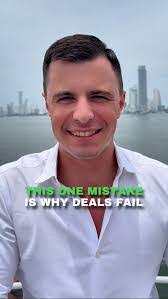 Chris Dietz's Instagram, Twitter & Facebook