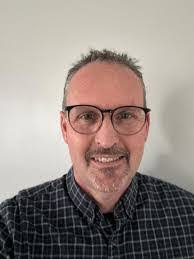 Chris Moroney's Instagram, Twitter & Facebook