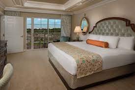 Situated within the prestigious southern dunes golf and country club, the grand floridian villa is the perfect base for your orlando adventure. Villas At Disney S Grand Floridian Resort Spa Walt Disney World Undercover Tourist