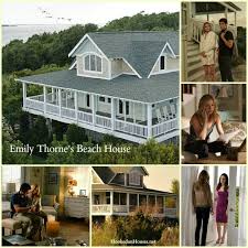 Emily Thorne S Beach House In The Hamptons On Revenge Hamptons Beach House Hamptons House Beach House Floor Plans
