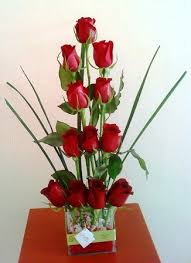 Selección premium de flores frescas para toda ocasión. El Encanto De Las Rosas Sencillo Y Lindo Arreglos Florales Sencillos Arreglos Florales Bellos Arreglos Florales