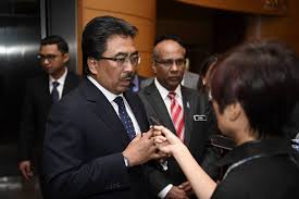Winpak manufactures and distributes packaging materials and related packaging machines. Bridge Political Divide With Interim Govt Comprising Young Leaders Pros Says Umno S Johari Malaysia The Vibes