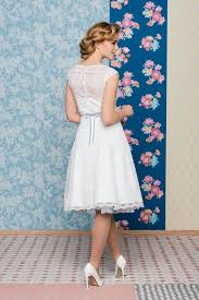 Kurzes hochzeitskleid mit tüvita hochzeitskleid. 190 Inspiration Fur Kurze Brautkleider Ideen In 2021 Brautkleid Kurz Braut Kleider