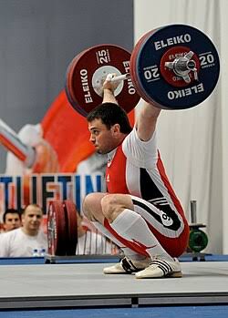 Snatch (weightlifting) - Wikipedia