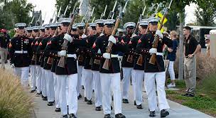 Usmc us marine corps uniform dress blues jacket tunic 39 r excellent. Marine Corps Uniforms 101