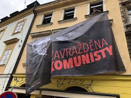 Milady horákové v předvečer 71. Nikdo Nas Neoslovil Brnenska Radnice Se Nechysta Vyvesit Banner Pripominajici Miladu Horakovou Spolecnost Zpravy Brnenska Drbna Zpravy Z Brna A Jihomoravskeho Kraje