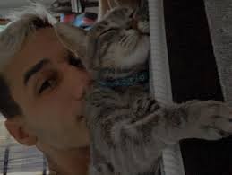 Ernest (@ernesto.cabrera.15) • Instagram ဓာတ်ပုံများနှင့် ဗီဒီယိုများ