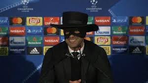 Shakhtar donetsk manager paulo fonseca promised to dress up as zorro if they advanced to the final 16 of the champions. Cumplio Su Promesa Y Se Disfrazo De El Zorro Ovacion 07 12 2017 El Pais Uruguay