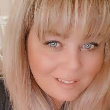 Adele Mcguire's Instagram, Twitter & Facebook