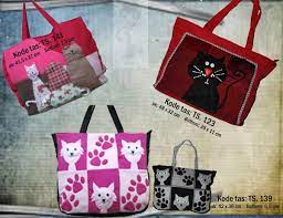 Mereka bukan hanya menjual tas sekolah namun juga tas laptop, tas handmade dan tas selempang. Tas Handmade Keren Koleksi Tas Handmade Ukuran Besar Sangat Cocok Untuk Bepergian Fashion Aplikasi Gambar Kucing Yang Lucu Tas Jinjing Tas Produk