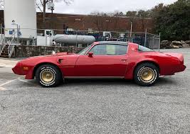 4k mile 1981 pontiac firebird trans am 4 speed in 2020 pontiac firebird pontiac firebird trans am firebird trans am pinterest