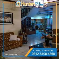 Tak hanya sekadar menjadi tempat berolahraga, kolam renang ini juga tampak sangat cocok sebagai tempat bersantai. Di Jual Rumah Mewah Dengan Kolam Renang Pribadi Di Cipete Hunian99 Com
