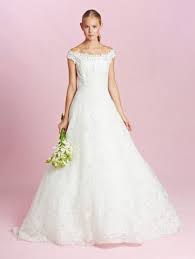 Stylight.com has been visited by 100k+ users in the past month 18 Oscar De La Renta 2015 Collection Ideen Hochzeit Hochzeitskleid Kleider