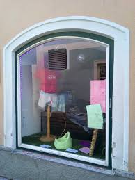 Urinella ist die letzte kunstpfeiferin wiens mit traditionellem weltbild. Urinella Diy Just