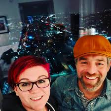 Oprostila i sprijateljila se sa čovjekom koji joj je ubio majku dok je još  bila beba: Ispričala detalje teške životne situacije...