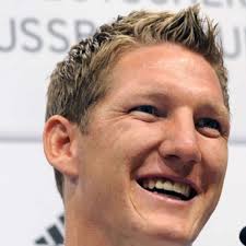 Home sports stars male bastian schweinsteiger height, weight, age, body statistics. Bastian Schweinsteiger Will Bei Der Wm 2010 In Sudafrika Neben Michael Ballack Spielen Fussball